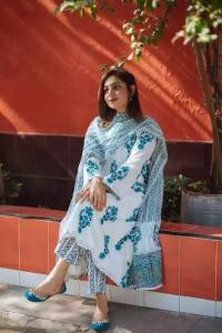 Unstitch Three Piece
